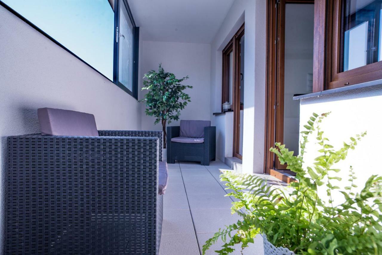 Apartment In The City Center Breslavia Esterno foto