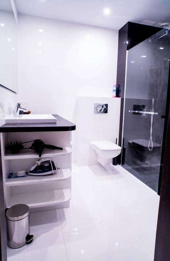 Apartment In The City Center Breslavia Esterno foto